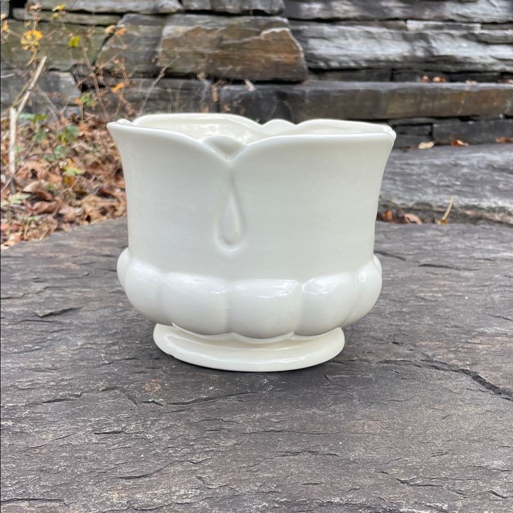 Awesome Vintage Haeger White Ceramic Art Deco Planter - Picture 6 of 11